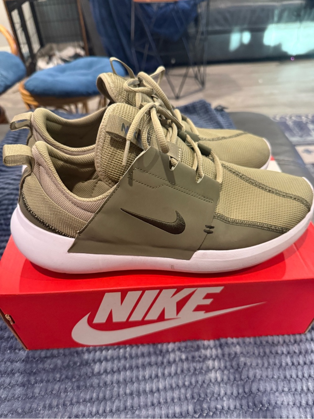 Nike Men's Olive/Tan Lightweight Slip-On Sneakers